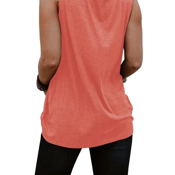 GRAFIC TEE 💜🖤❤️ - Picture 4 of 5